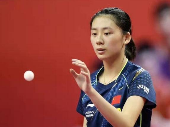 着无数球迷 着无数球迷