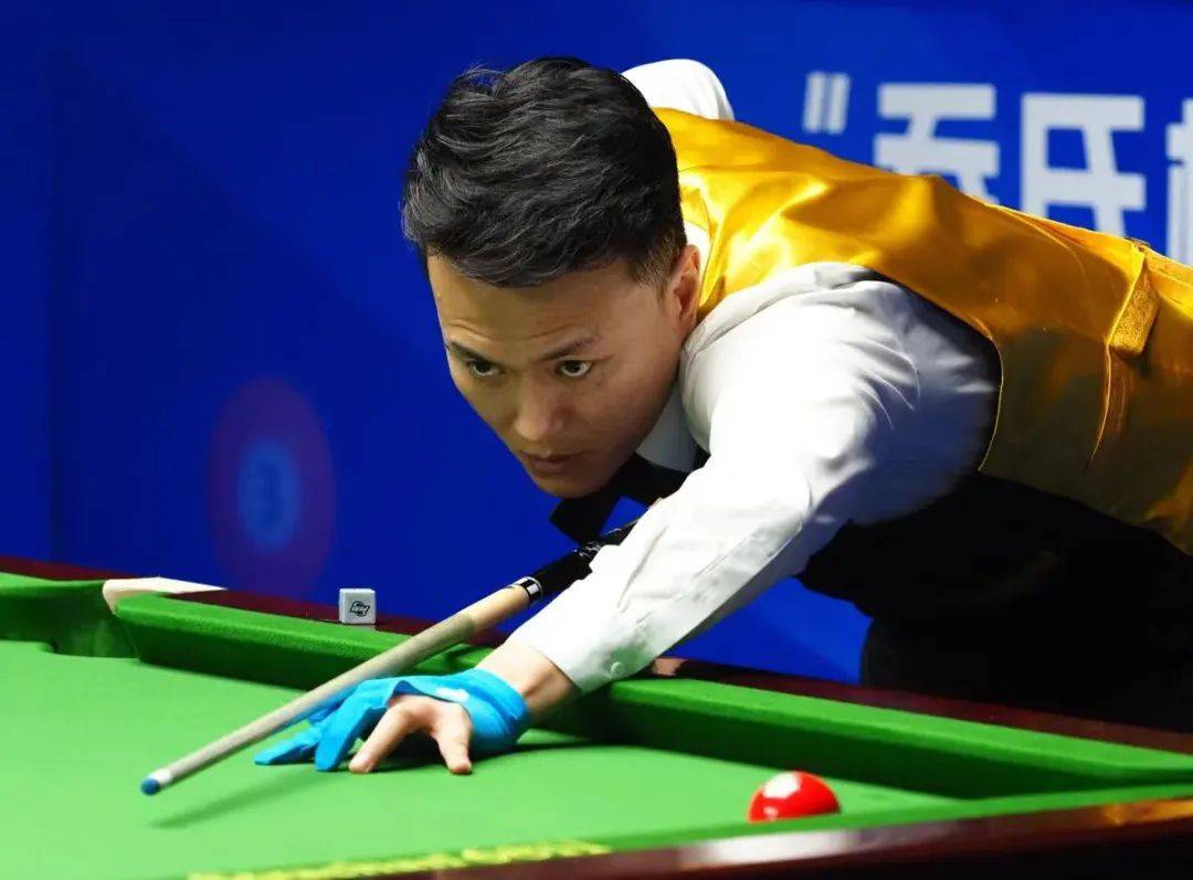 里挥洒汗水 里挥洒汗水