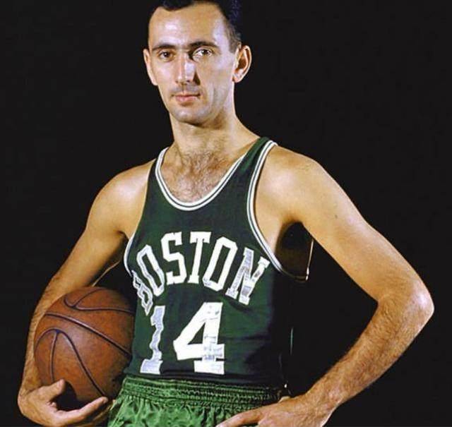 某位内线球 某位内线球