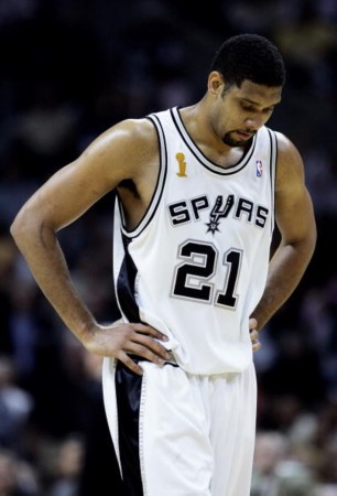 阿隆索难镇住更衣室：皇马是否需要重建？弃用功勋主帅要付出代价？