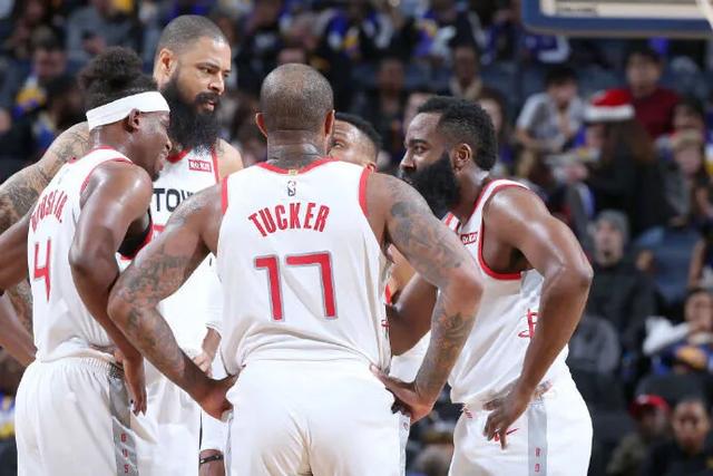 这对组合在 这对组合在